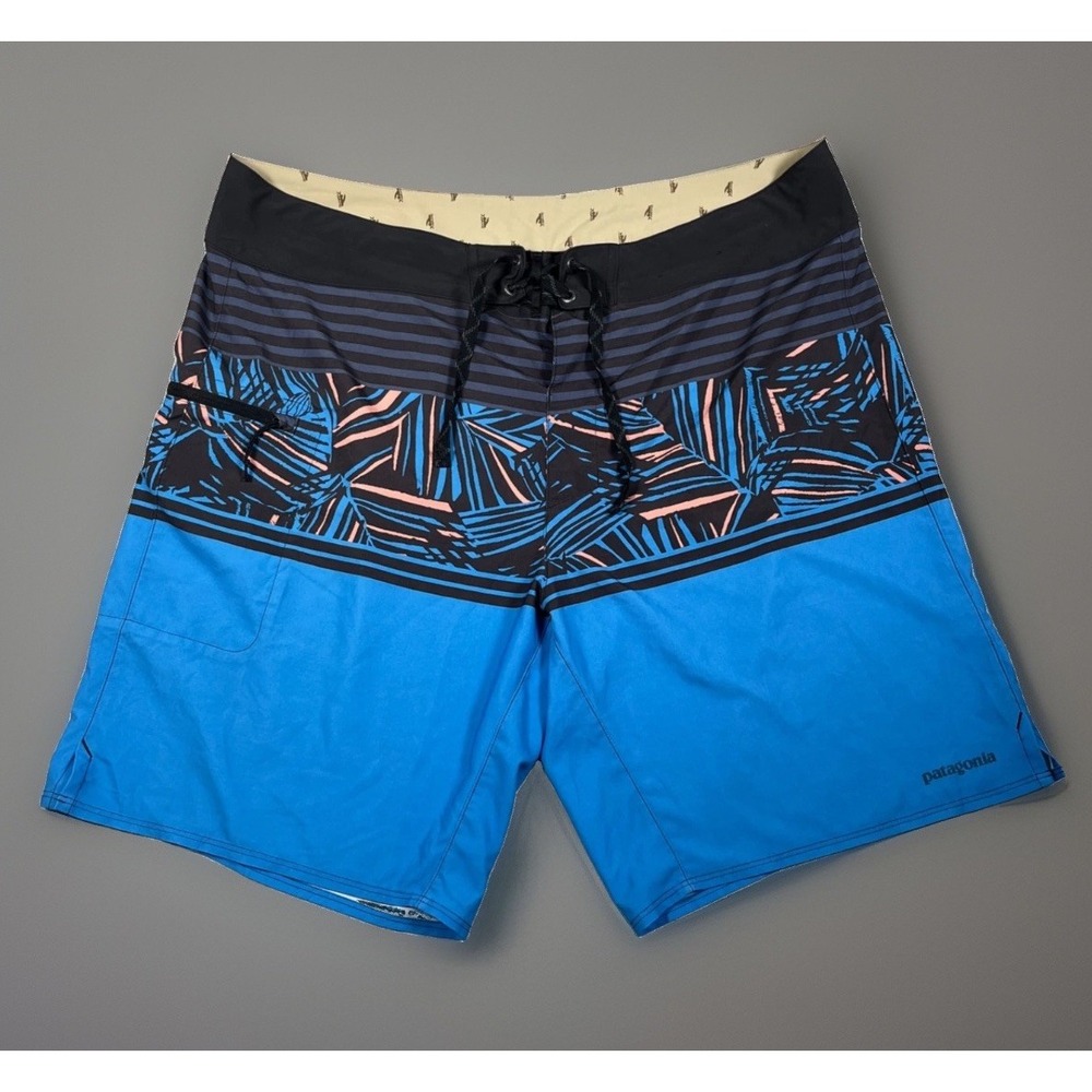 Patagonia Mens 38 Wavefarer Board Shorts Swim Trunks Blue Palm Geometric